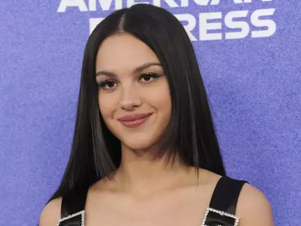 オリヴィア・ロドリゴが21歳の誕生日をお祝い！