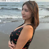 「“軽トラ女子”グラドル27歳・三田悠貴、ノースリーブ姿のオフショットが「可愛すぎる」「スタイル抜群」」の画像1