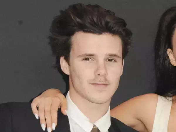 ベッカム家騒動、三男クルスが告白　兄ブルックリンが両親と自分をSNSでブロック