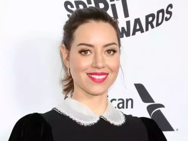 オーブリー・プラザ、夫の悲劇の死から1年　パートナーとの間に第1子妊娠