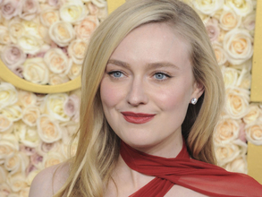 『アイ・アム・サム』『宇宙戦争』などに出演した子役出身のダコタ・ファニング、子役を特別扱いしないと明かす