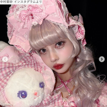 中村雅俊の美人娘36歳、ロリータファッションで魅了「お人形さん」「可愛すぎる」　抜群のスタイルにも衝撃