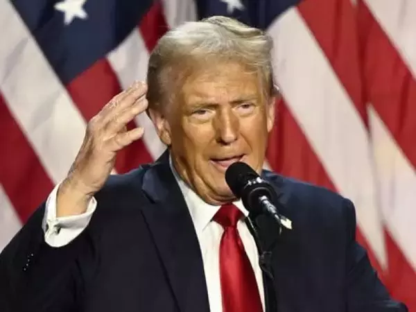 トランプ大統領、現役大統領として約50年ぶりにNFLレギュラー戦を観戦も、大きなブーイングを浴びる