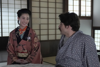 『ばけばけ』「テンゴク…」“ヘブン”トミー・バストウ絶賛の見舞いの品に反響「リヨさんグッジョブ！」「初めて見た！」