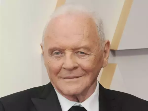 アンソニー・ホプキンス、「人を殺していたかも…」アルコール依存を自覚したきっかけを明かす