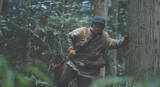「『脛擦りの森』高橋一生「映画としての見え方が一段上がった」神秘的な土地の息遣い感じる場面写真解禁」の画像1