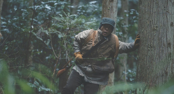 『脛擦りの森』高橋一生「映画としての見え方が一段上がった」神秘的な土地の息遣い感じる場面写真解禁