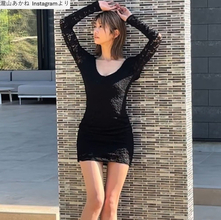 171cm“人気ABEMAアナウンサー”、ミニ丈姿のグラビアで抜群プロポーション全開！　「すんごい」「美しすぎる」