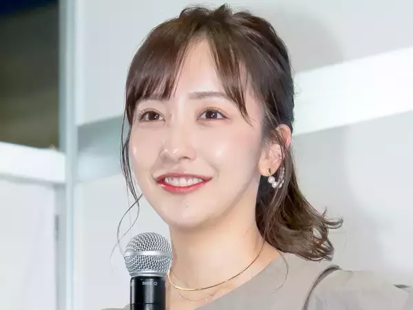 実業家になった元AKB“神7”、1児のママと思えない美スタイル！　リゾートプールを満喫中