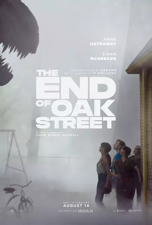 平和な街に恐竜出現!?　アン・ハサウェイ、ユアン・マクレガー共演『オークストリートの異変』本予告解禁
