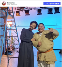 『VIVANT』“アリ”山中崇＆“ドラム”富栄ドラム、笑顔の2ショットに反響　「迫真の演技でした」「素晴らしいおふたり」