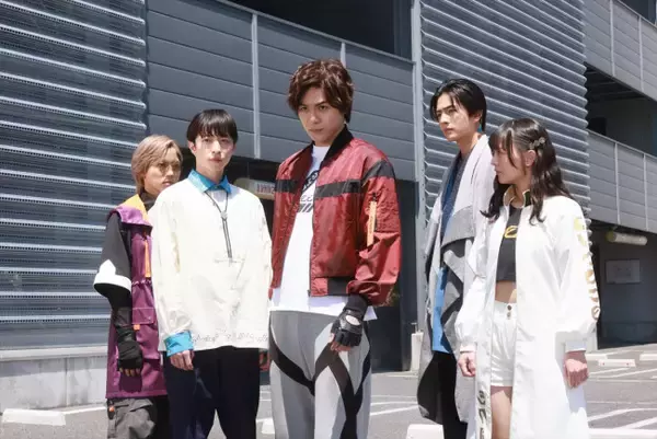 『超宇宙刑事ギャバン インフィニティ』第21話「ギャバン集結」、怜慈の危機に次元を超えてギャバンたちが集結！