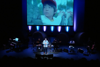 倉本聰が朗読でサプライズ登場！　さだまさしら出演「北の国からコンサート 富良野公演」レポート
