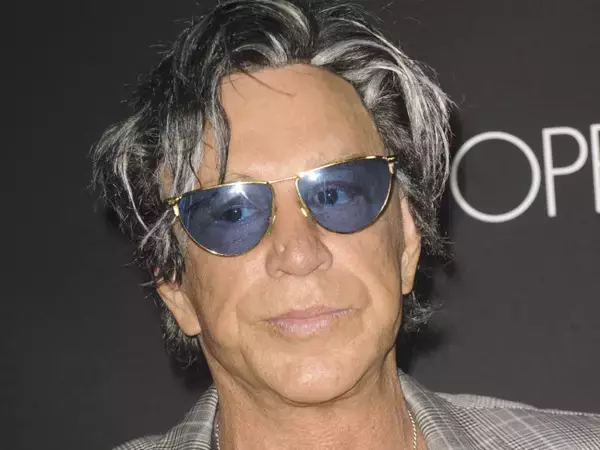 ミッキー・ロークが家賃滞納でホームレスのピンチ！　クラウドファンディングで支援を求める