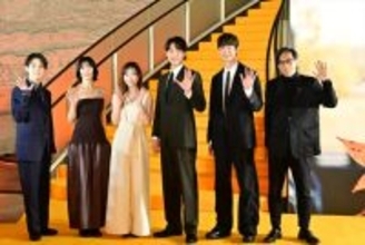 福士蒼汰、福原遥、トラジャ宮近海斗らが“楓色”カーペットに登場！　映画『楓』ジャパンプレミア