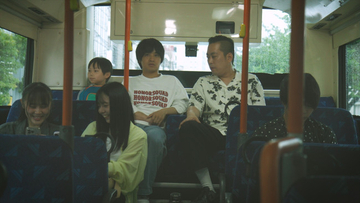 とある日常会話が漫才に？　エバース初主演ドラマ『ナツノマンザイ』今夜スタート　たくろうがドラマ初出演