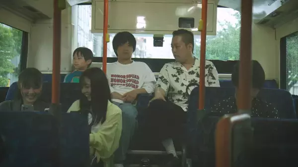 とある日常会話が漫才に？　エバース初主演ドラマ『ナツノマンザイ』今夜スタート　たくろうがドラマ初出演