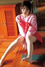 グラビア10周年えなこ記念号！　業界席巻中の“最強ボディ”20歳も