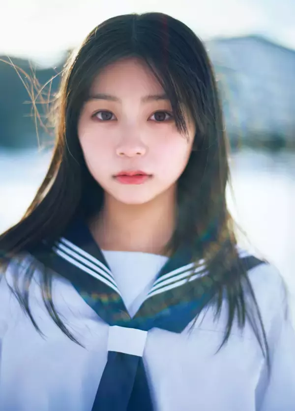 歴代史上最高クラスの美少女も　「制コレ」24メンバー4人のグラビア