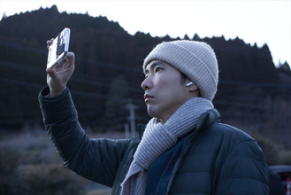主演・柄本佑の存在感で表現するかけがえのない日常『メモリィズ』場面写真解禁