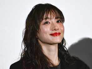 2児の母・石原さとみ、育児と撮影の両立に苦悩「本当に悩んでた」