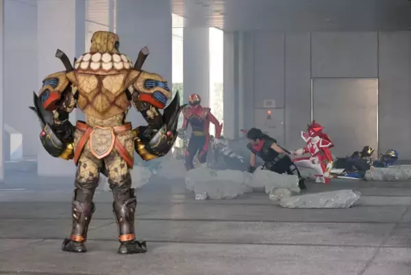 『ナンバーワン戦隊ゴジュウジャー』第45話「揃う指輪！全力レッドは仲間のために」、“最強の厄災”飢餓のビダル復活で大ピンチ