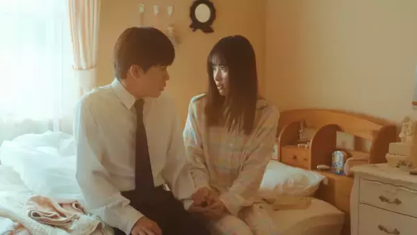 『惡の華』第3話　“春日”鈴木福、憧れのクラスメートと交際開始も“仲村”あのと夜の教室へ忍び込む