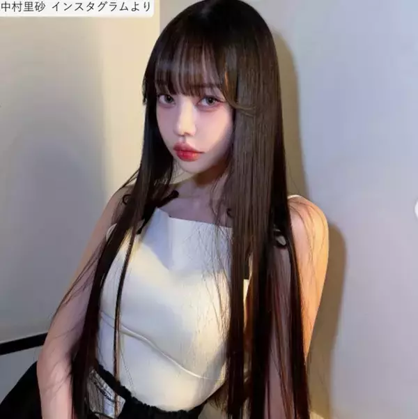 中村雅俊の美人娘36歳、美スタイル全開のノースリーブ姿が「凛として素敵」「可愛すぎる」