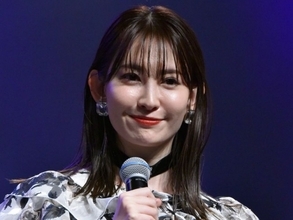 小嶋陽菜が38歳に！　肌見せにショーパン、着物まで　美スタイル際立つショット「とにかく眼福」