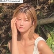 171cm“人気ABEMAアナウンサー”、グラビア撮影で抜群プロポーション全開！　「美しすぎる」「すんごい」