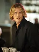 『セックス・アンド・ザ・シティ』のイケメン俳優、ファンタジー小説家に転身していた