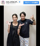 「いしだ壱成、32年前共演の名ドラマヒロインと再会「エモいツーショットでしょ」」の画像1