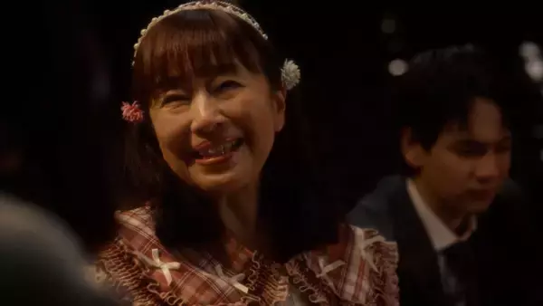 『夫婦と16歳』“美子”かたせ梨乃、夫婦の修羅場に遭遇　まさかの反応に視聴者ツッコミ「棚ぼた顔やめて笑」「隠せてない」