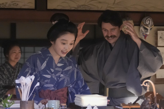 来週の『ばけばけ』“トキ”高石あかり、“ヘブン”トミー・バストウのためにパーティーを開く