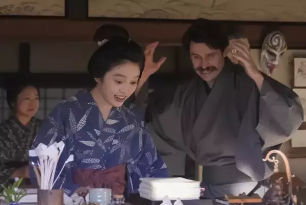 来週の『ばけばけ』“トキ”高石あかり、“ヘブン”トミー・バストウのためにパーティーを開く