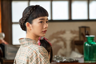 『風、薫る』“りん”見上愛、妹“安”早坂美海の言葉にびっくり　ネットも騒然「月曜から急展開！」「だいぶ破天荒」