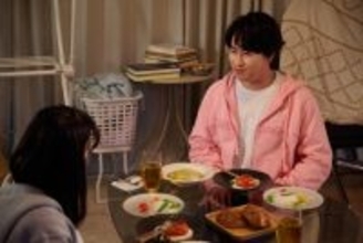 『ターミネーターと恋しちゃったら』くるみ＆エータが“床ドン”「恋が始まっちゃう」「キュンキュン」の声