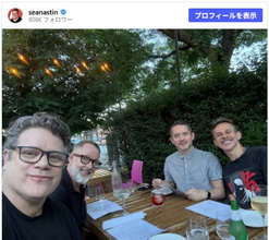 「仲間が全員そろった」 『ロード・オブ・ザ・リング』ホビット4人の再会姿にファン感激