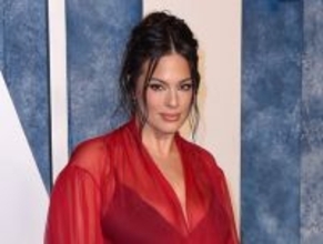 ボディ・ポジティブか減量か　元祖プラスサイズモデルがダイエット薬ブームを批判