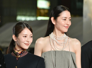 浜辺美波、『ゴジラ-0.0』で初共演の長澤まさみにドキドキ　「どんなイベントよりも緊張」