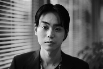 菅田将暉、『発表！今年イチバン聴いた歌』で“特別な存在”YOSHIさんの企画ナレーションを担当