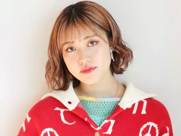 王林、デコルテあらわのキュートなバレンタインショットに話題集中「たんげめんこい」