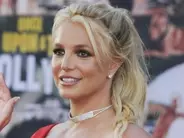 ブリトニー・スピアーズの新ヘアスタイルに絶賛の声「最高！！！」「世界が今必要としているのはこれ」