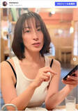 「“息子の父親”公表した未婚の女優41歳、目がトロンとした“ほろ酔い”ショットに反響」の画像1