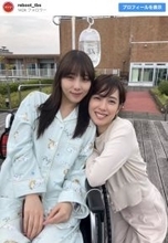 戸田恵梨香＆与田祐希、“姉妹ショット”に反響「美人姉妹」「仲良し姉妹」