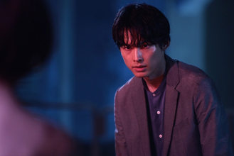 『告白－25年目の秘密－』第8話 “爽太”松村北斗、“麻里子”岡崎紗絵と距離を置き始めるも最悪の事態が勃発