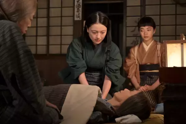 『風、薫る』“りん”見上愛と“直美”上坂樹里、長屋へ急行もまさかの展開　視聴者ショック「不幸が続く」「このタイミングで…」