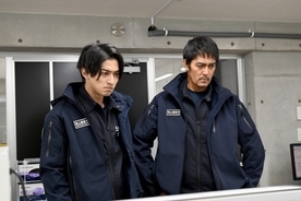 『DCU』第6話　“新名”阿部寛と“瀬能”横浜流星が自殺に見せかけた殺人事件を捜査