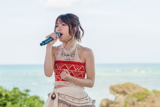 ME:I TSUZUMI、沖縄で『モアナ』楽曲を生歌唱！　高校生と“1日限り”の特別パフォーマンスを披露