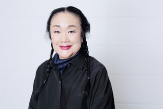 白石加代子、舞台に立つことは“職業”「舞台の上でこそ息ができる感覚になってきている」